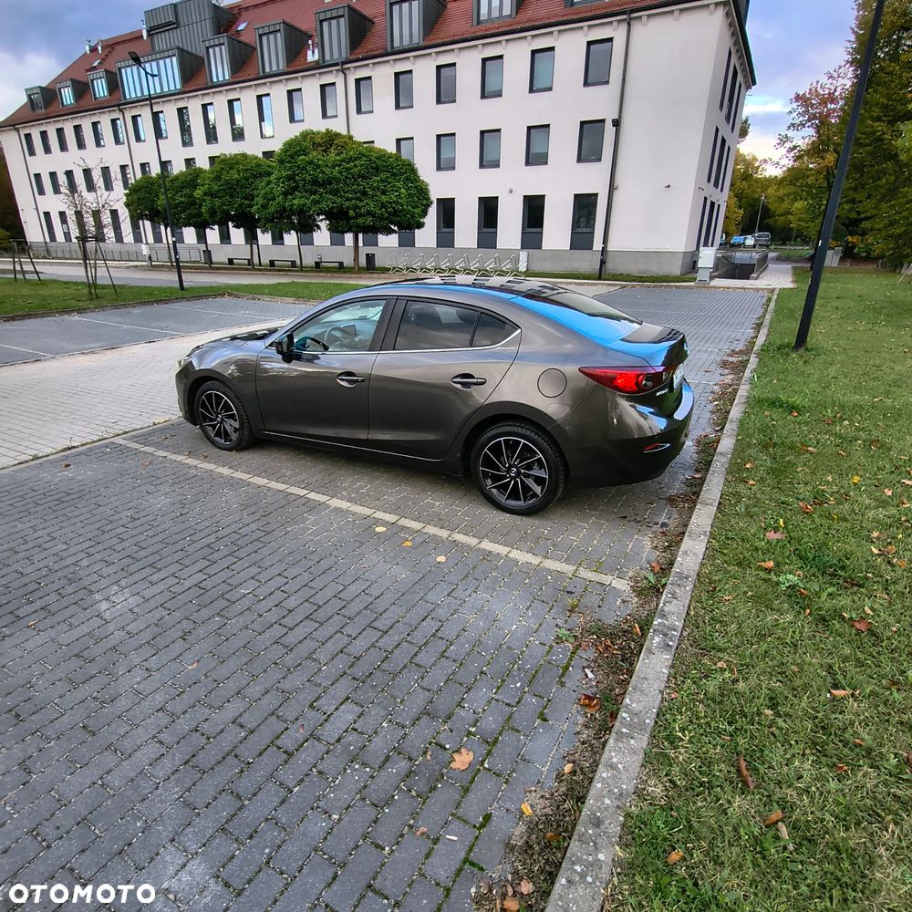Mazda 3 2016 photo 3