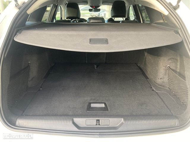 Peugeot 308 SW BlueHDi 130 EAT8 Allure Pack - 36