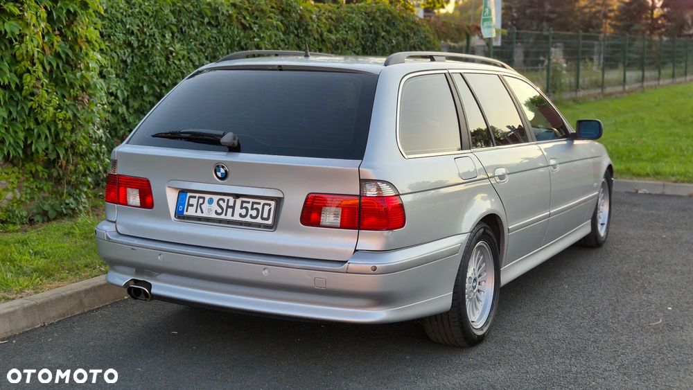 BMW Seria 5 520i - 11