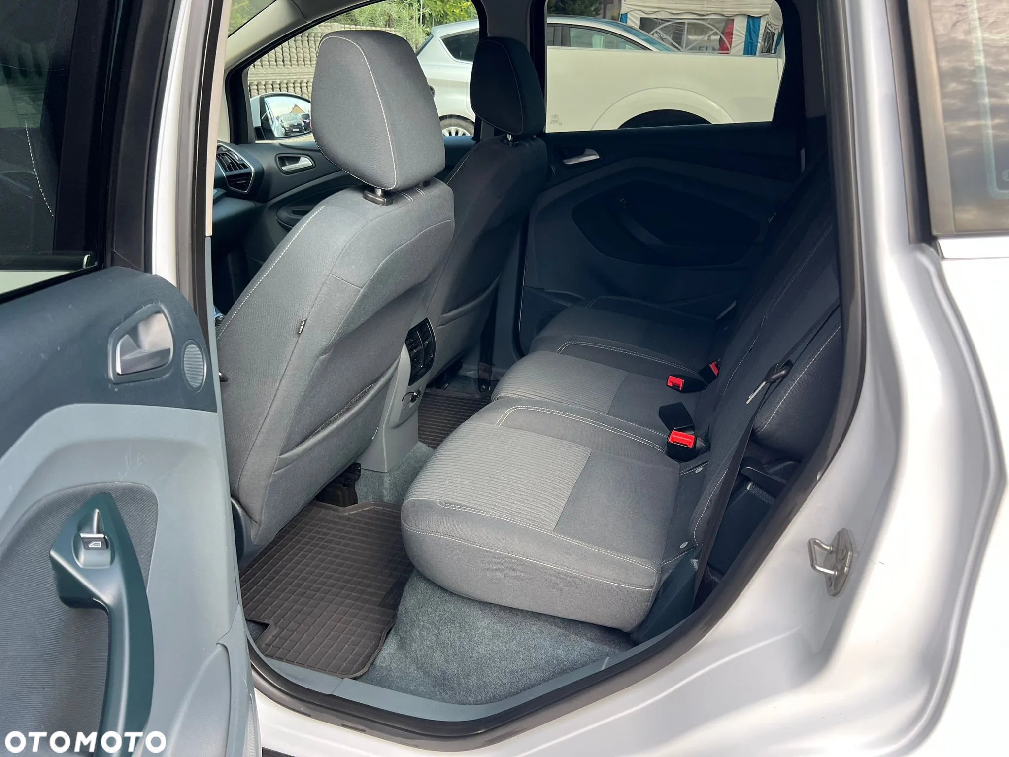 Ford C-MAX 2.0 TDCi Titanium - 28