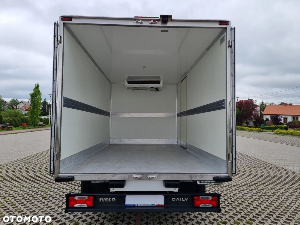Iveco Daily 50-180 Hiatic Chłodnia 8-Palet Skonfigurowany na indywidualne zamówienie Agregat ZANOTTI 350 -20/+20 - 28