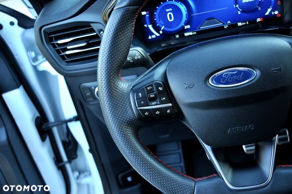 Ford Kuga 1.5 EcoBoost FWD ST-Line X - 26