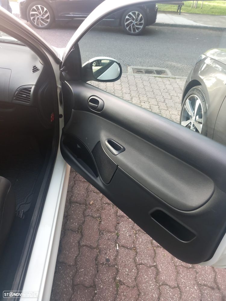 Peugeot 206+ - 4