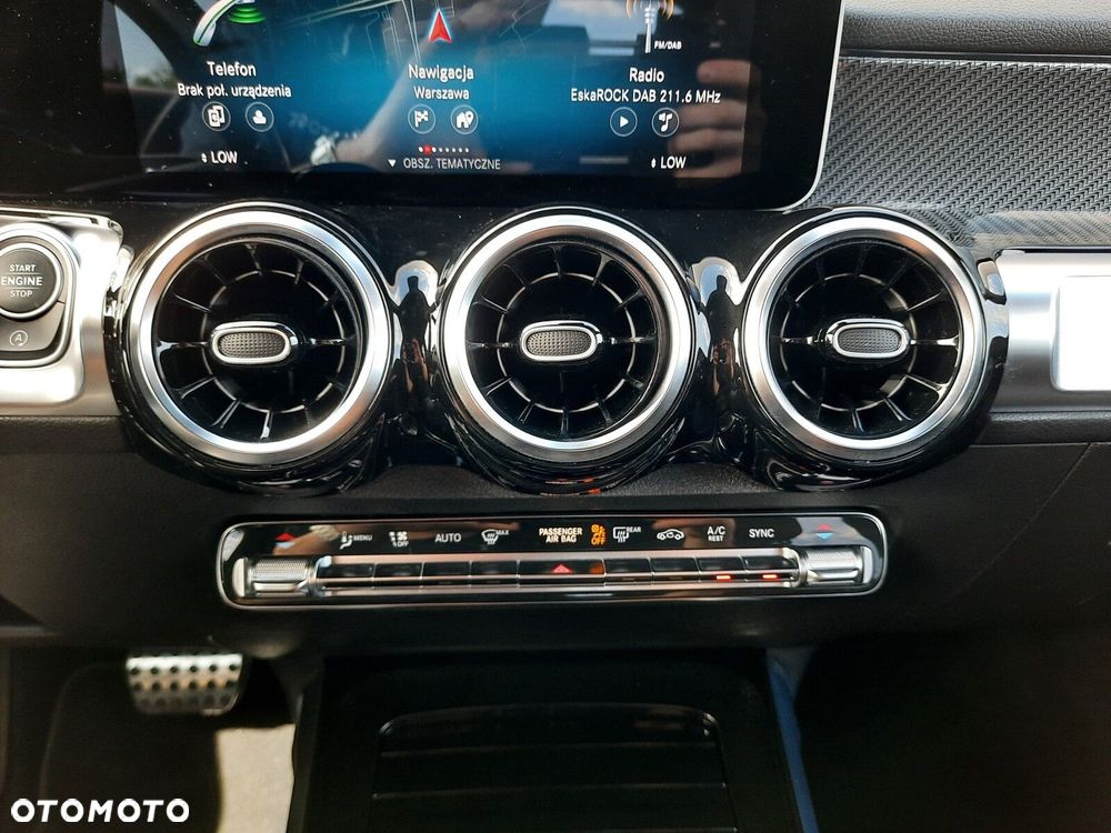 Mercedes-Benz GLB 200 d 4-Matic AMG Line 8G-DCT - 33