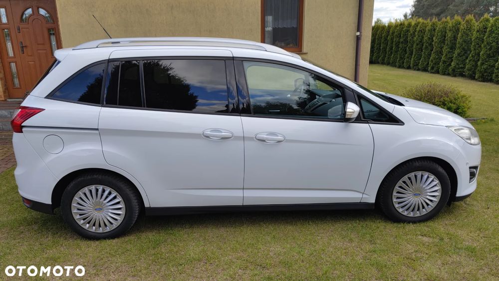 Ford Grand C-MAX - 14