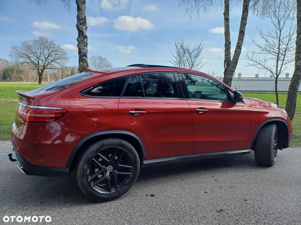 Mercedes-Benz GLE - 40