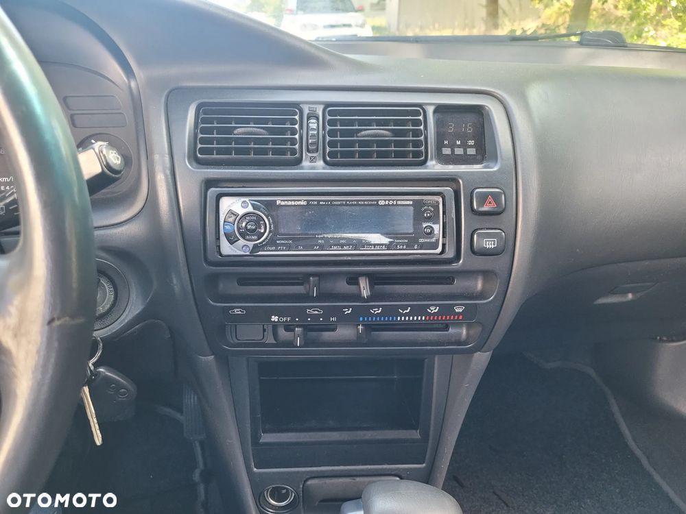 Toyota Corolla 1.6 16V GLi - 14
