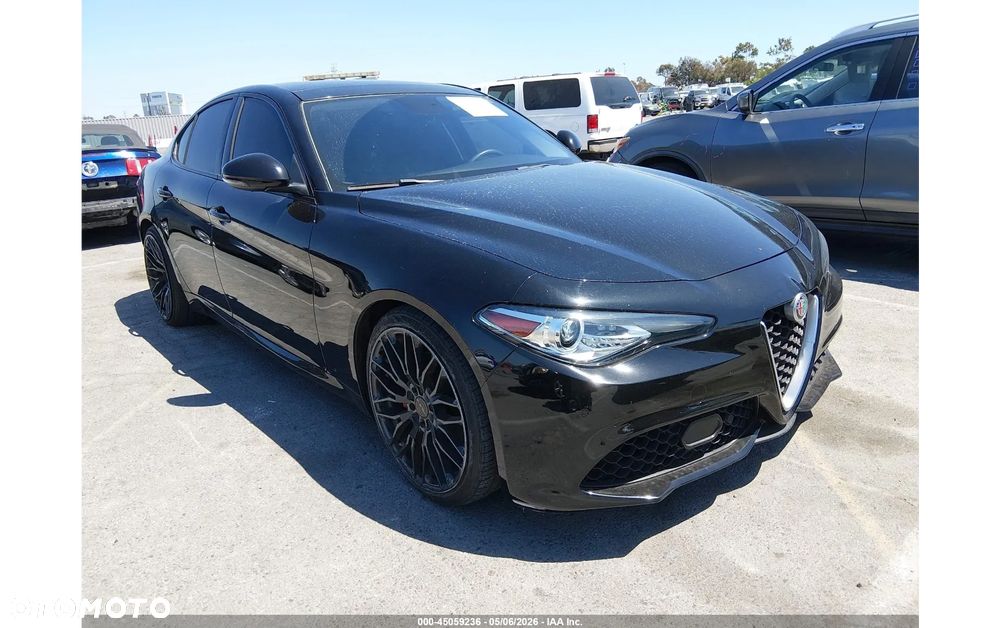 Alfa Romeo Giulia - 2