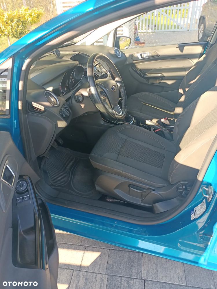 Ford Fiesta 1.0 EcoBoost Titanium - 12