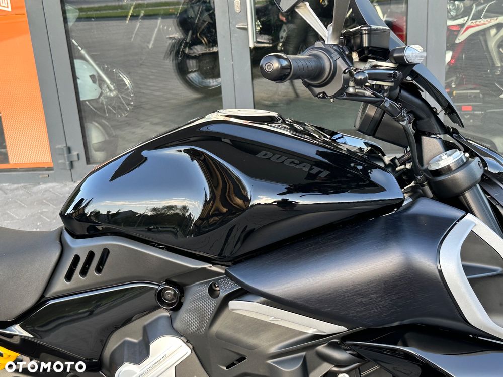 Ducati Diavel - 16