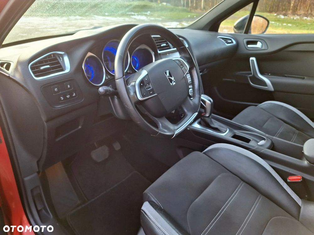 Citroën DS4 1.6 e-HDi SoChic MCP - 12