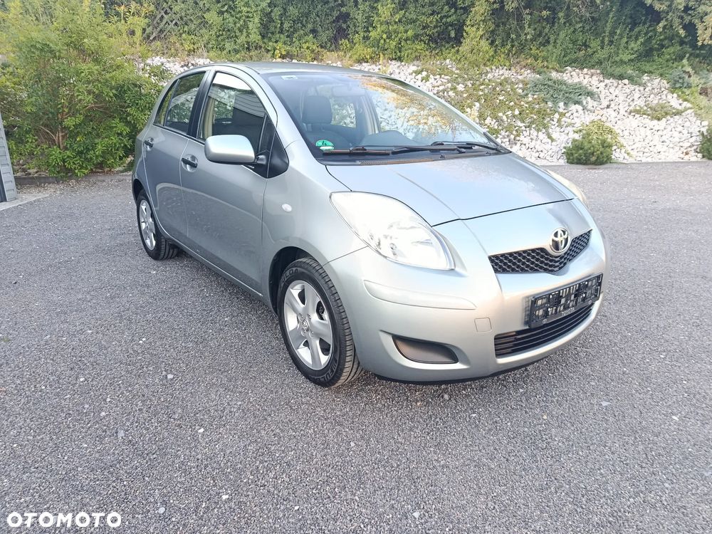 Toyota Yaris - 11