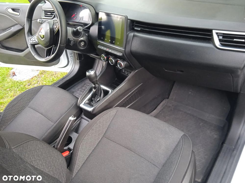 Renault Clio BLUE dCi 100 BUSINESS EDITION - 8