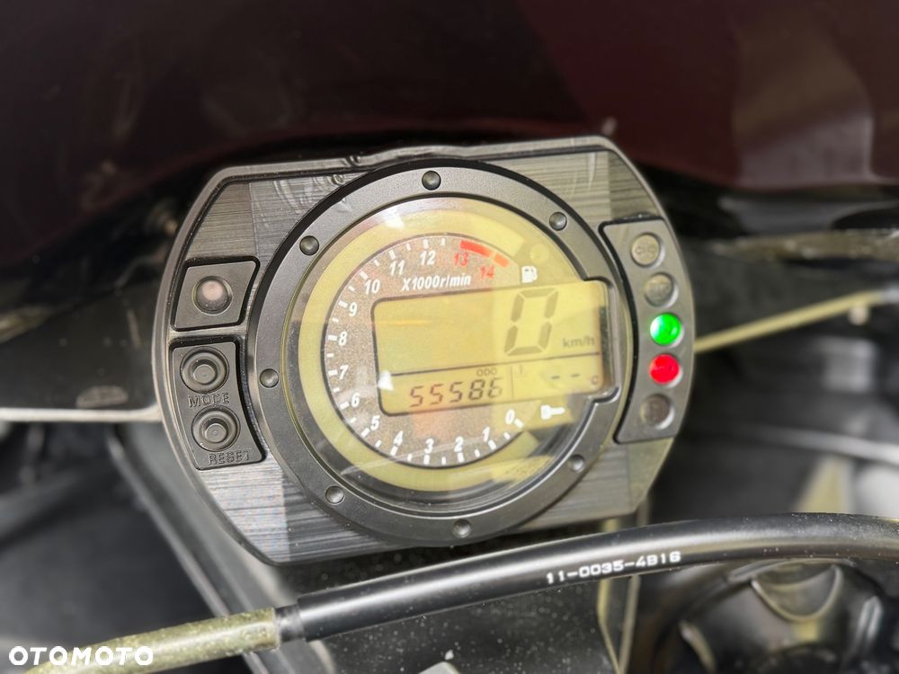 Kawasaki ZXR - 38