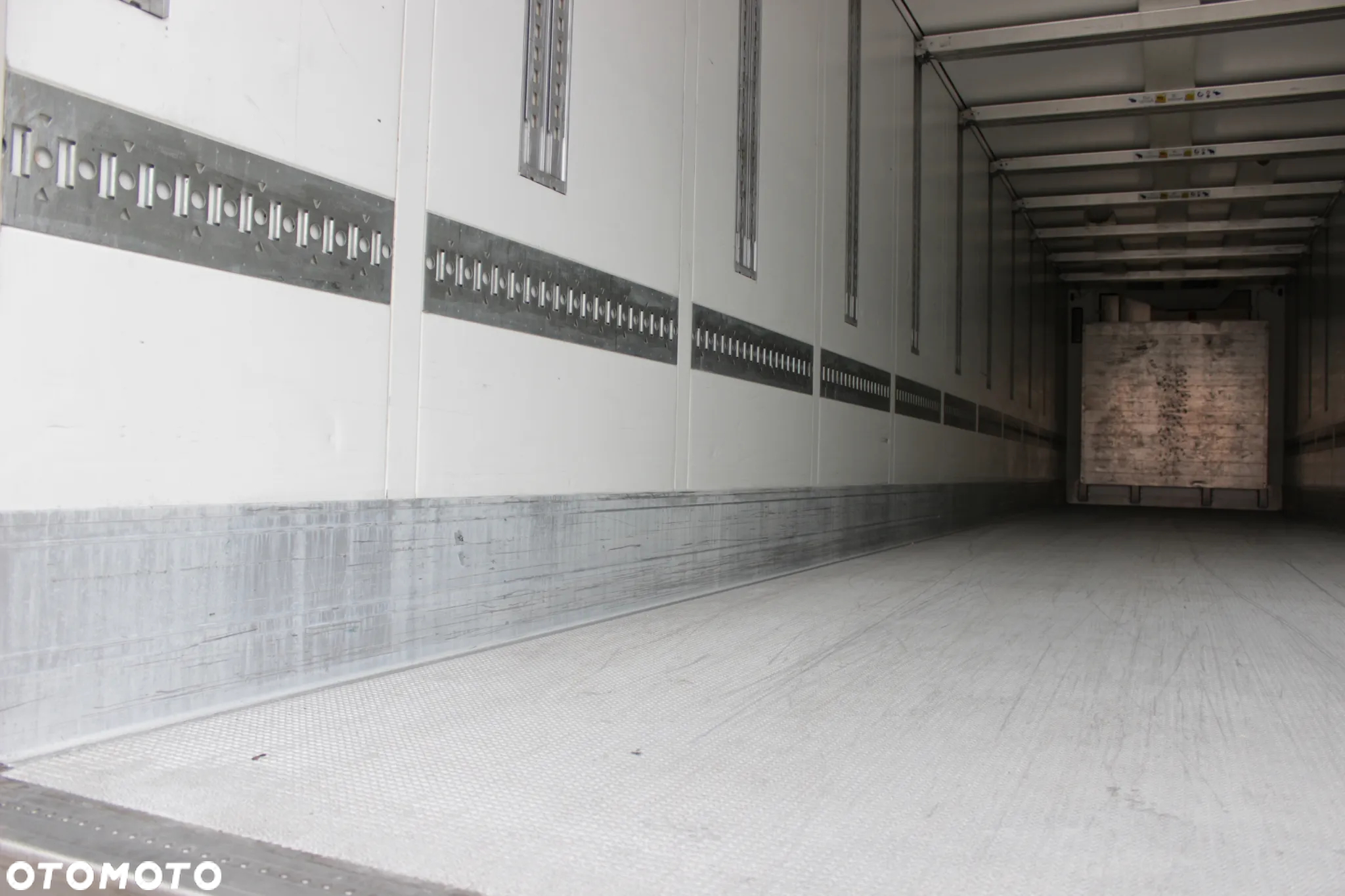 Schmitz Cargobull Thermo King SLXi 300 / DOPPELSTOCK / FP 60 ŚCIANA 7 CM / JAK NOWA / - 9