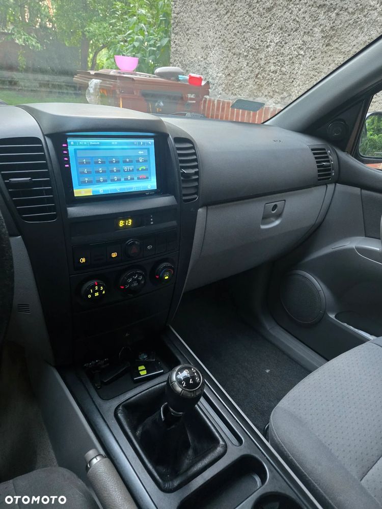 Kia Sorento 2.5 CRDi LX - 13