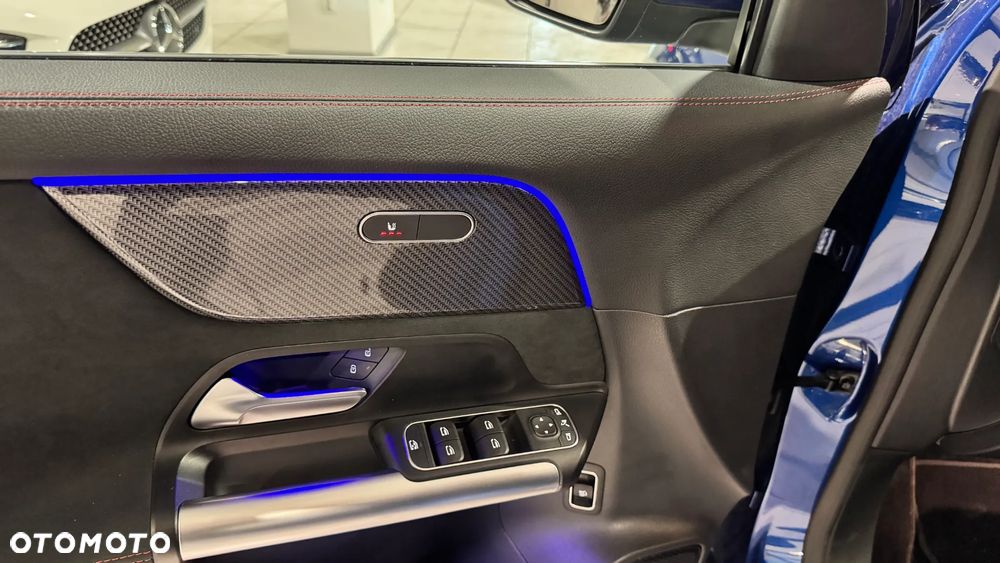 Mercedes-Benz GLA 200 AMG Line - 14