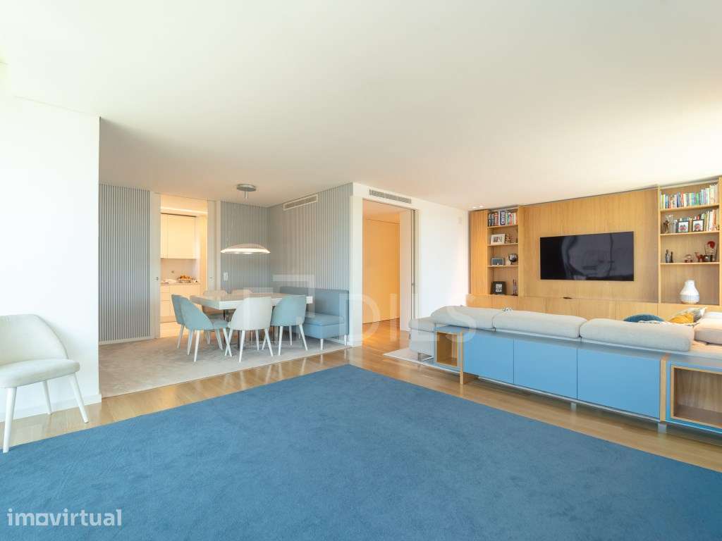 Apartamento T4 vista mar, com 4 lugares garagem Matosinhos Sul - Grande imagem: 2/29
