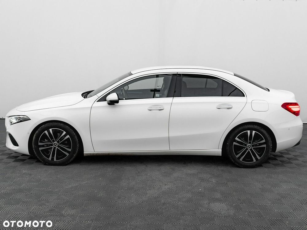 Mercedes-Benz Klasa A 200 d Progressive 8G-DCT - 10