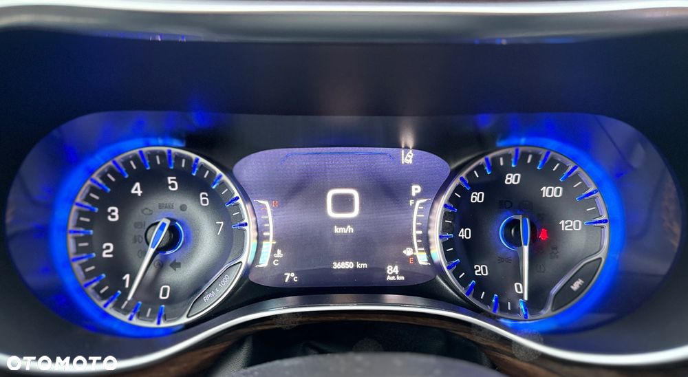 Chrysler Pacifica - 19