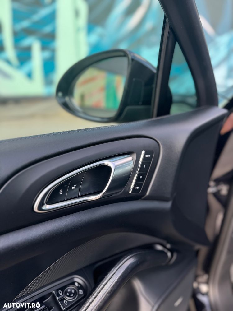 Porsche Cayenne - 17