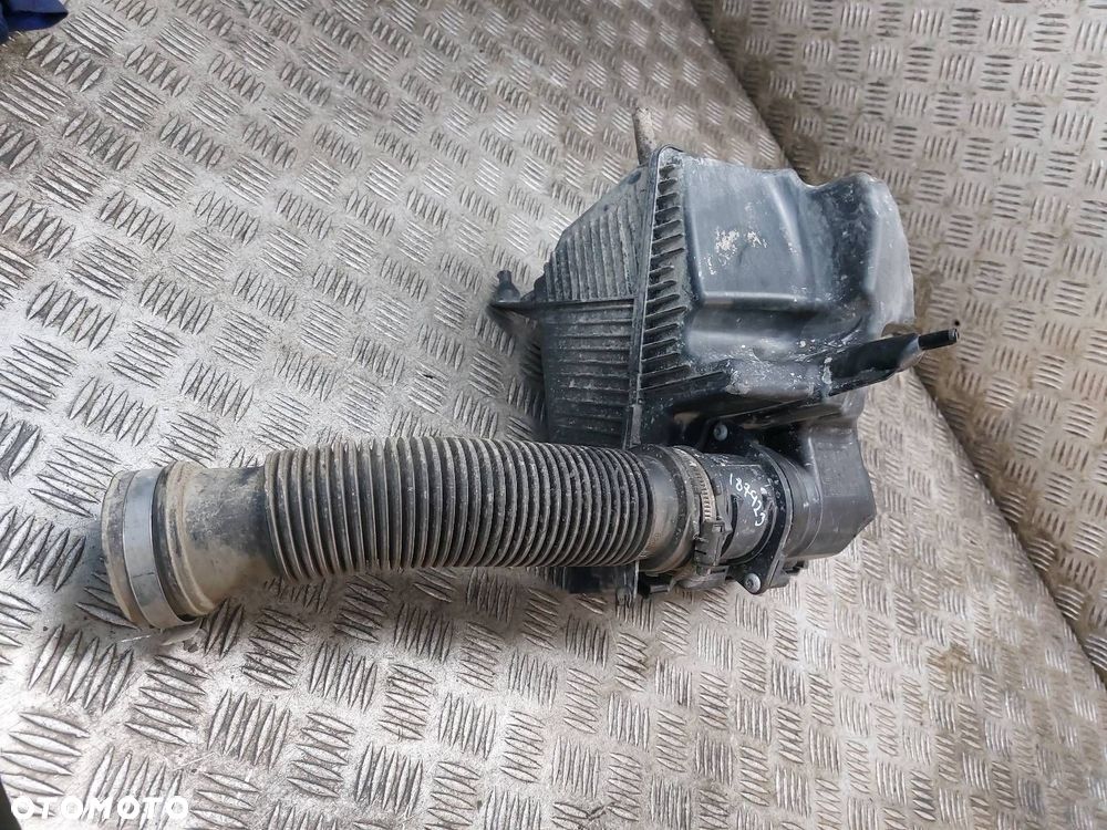 OBUDOWA FILTRA + PRZEPŁYWOMIERZ KANGOO II 1.5 DCI 8200651315--B - 1