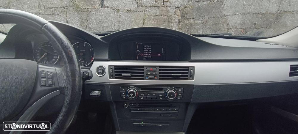 BMW 320 d Sport - 18