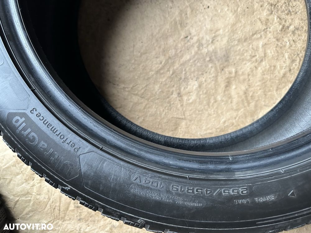 255/45 R19 Goodyear Ultra Grip Performance 3 Dot 3523 - 6