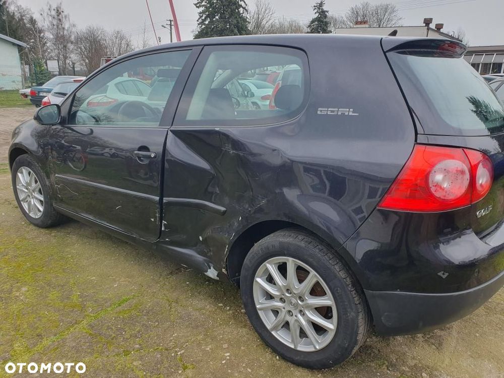 Volkswagen Golf V 1.4 Entry - 5