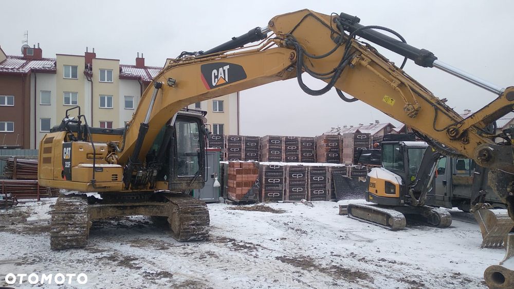 Caterpillar 323F - 1