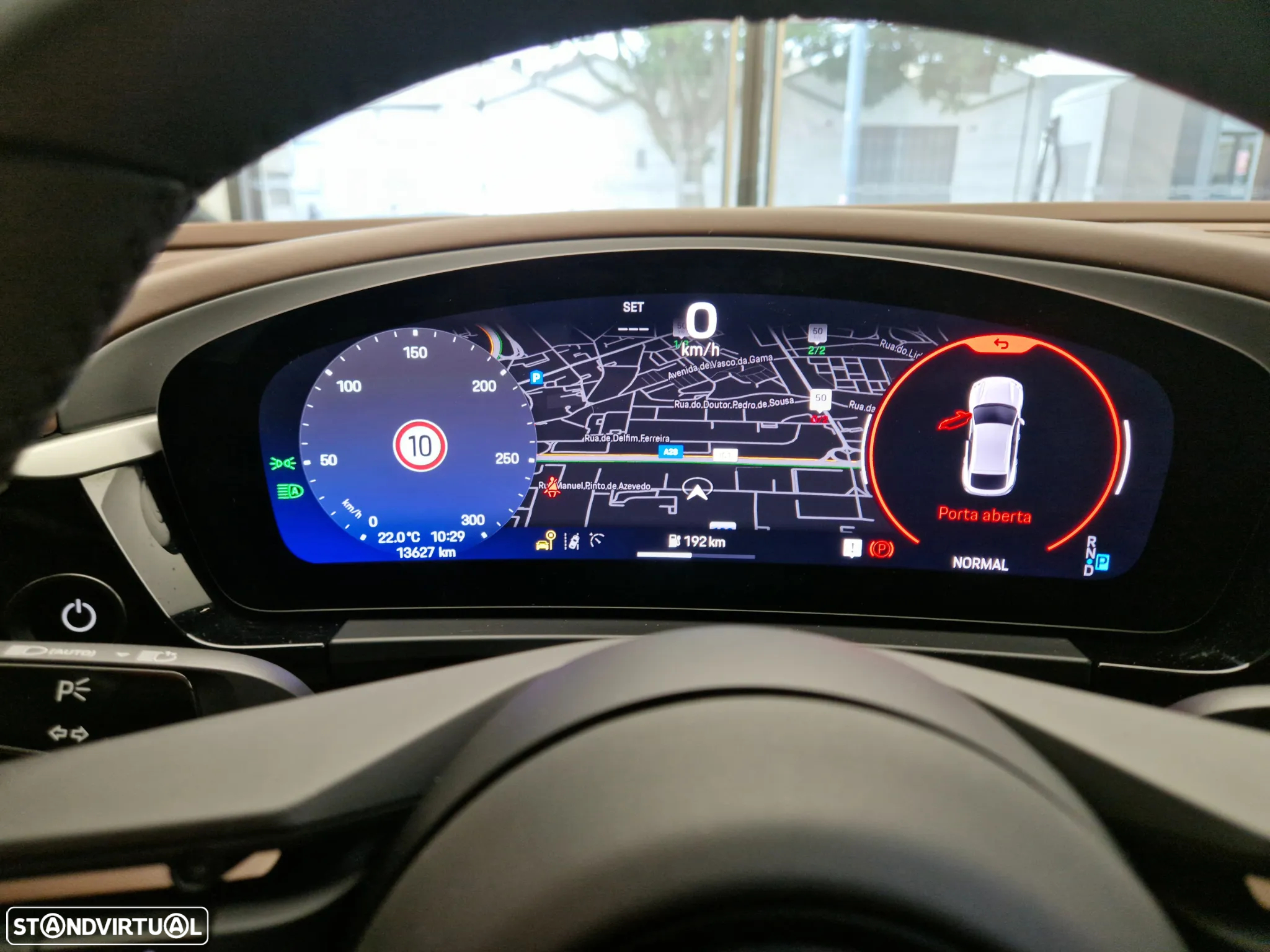Porsche Macan Standard - 24