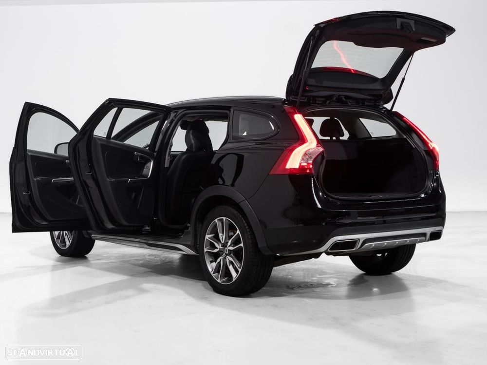 Volvo V60 Cross Country - 5