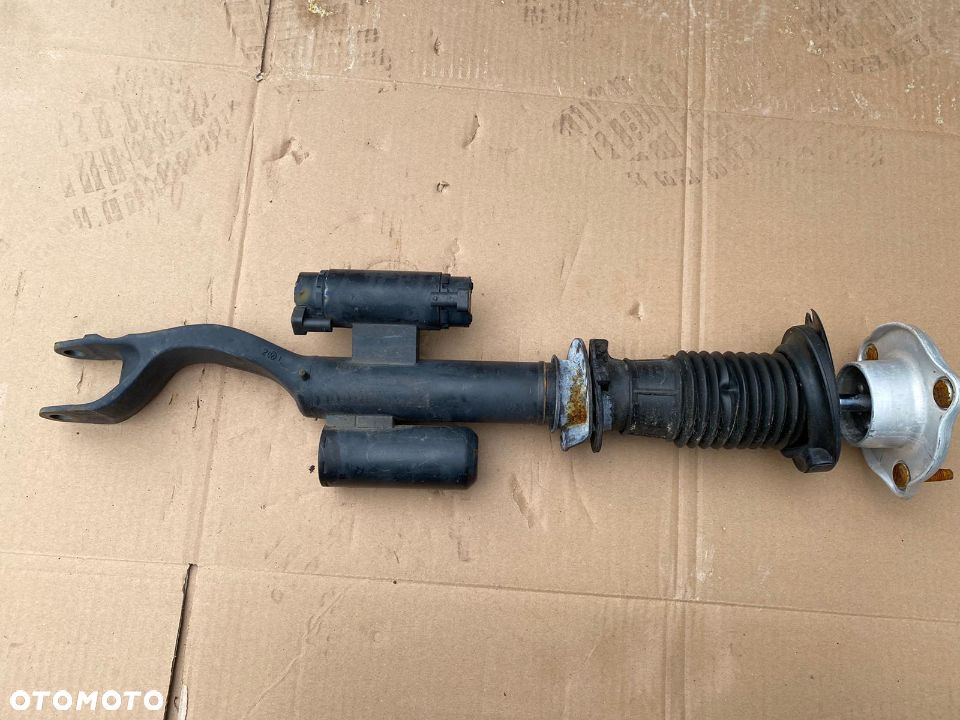 AMORTYZATOR LEWY MERCEDES AMG 4x4 W205 A2053208568 - 1