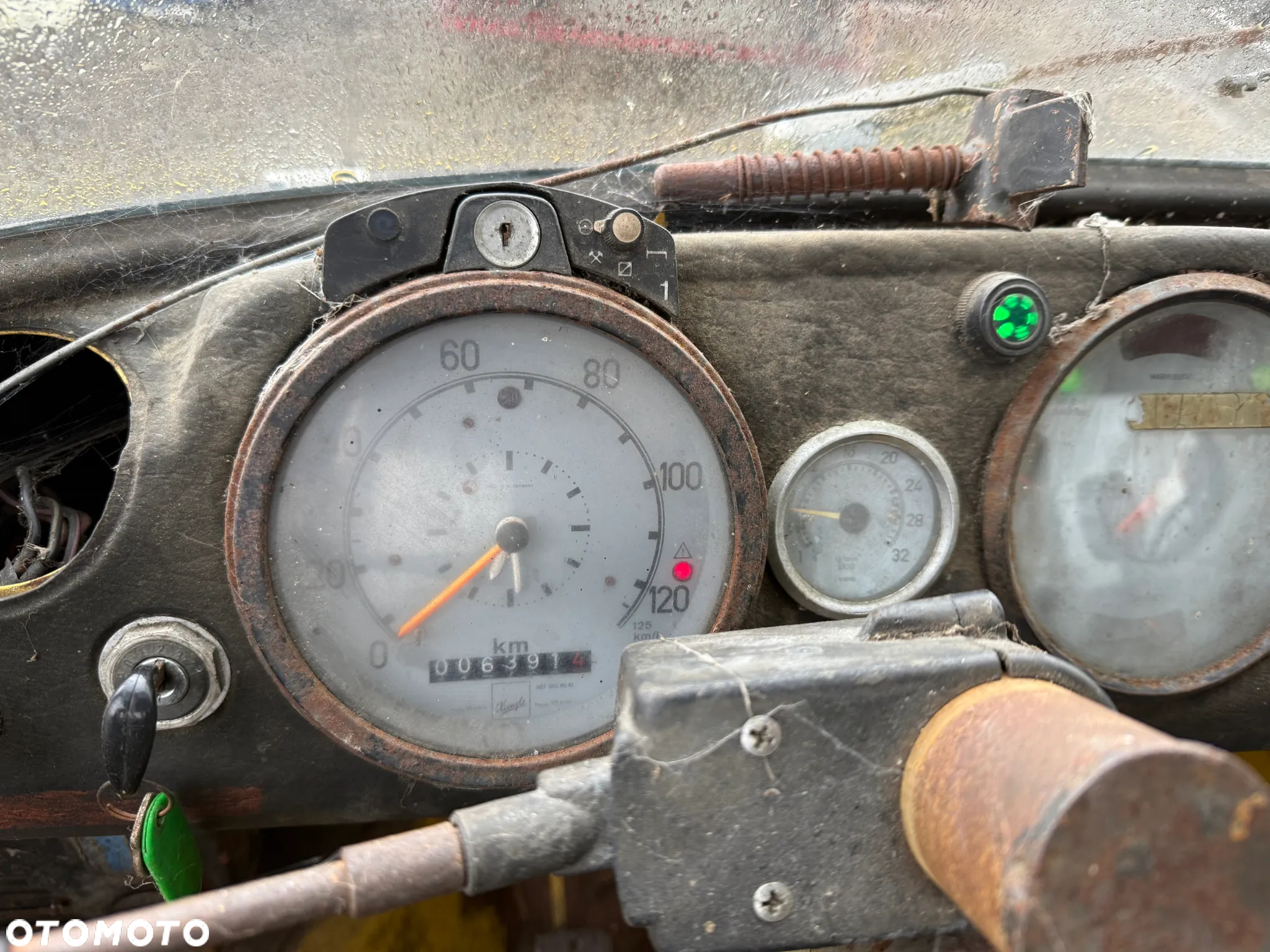 Mercedes-Benz UNIMOG 406B - 9