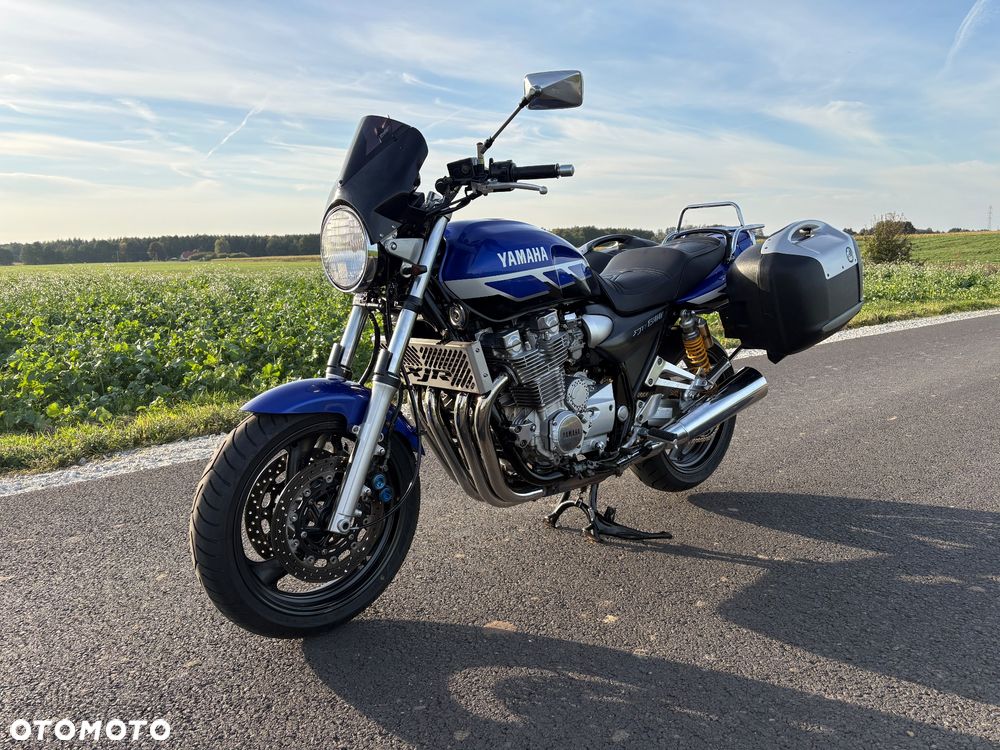 Yamaha XJR