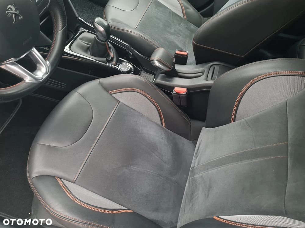 Peugeot 2008 PureTech 110 Stop&Start Crossway - 11