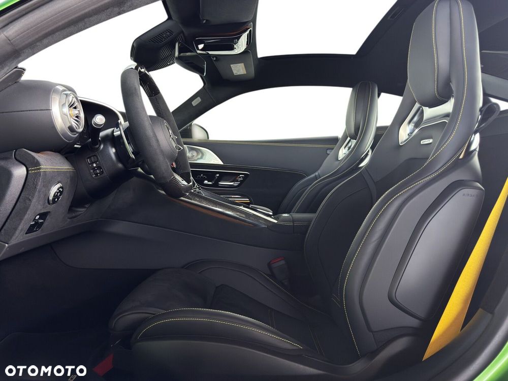 Mercedes-Benz AMG GT - 11