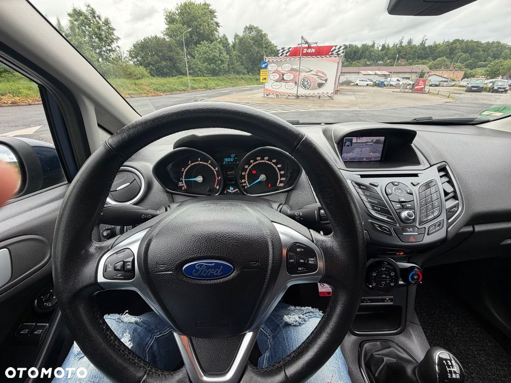 Ford Fiesta 1.0 EcoBoost S&S TITANIUM - 11