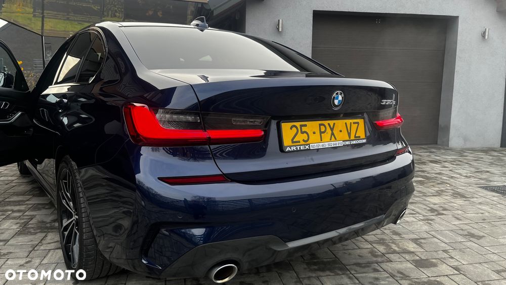 BMW Seria 3 330e PHEV sport - 36