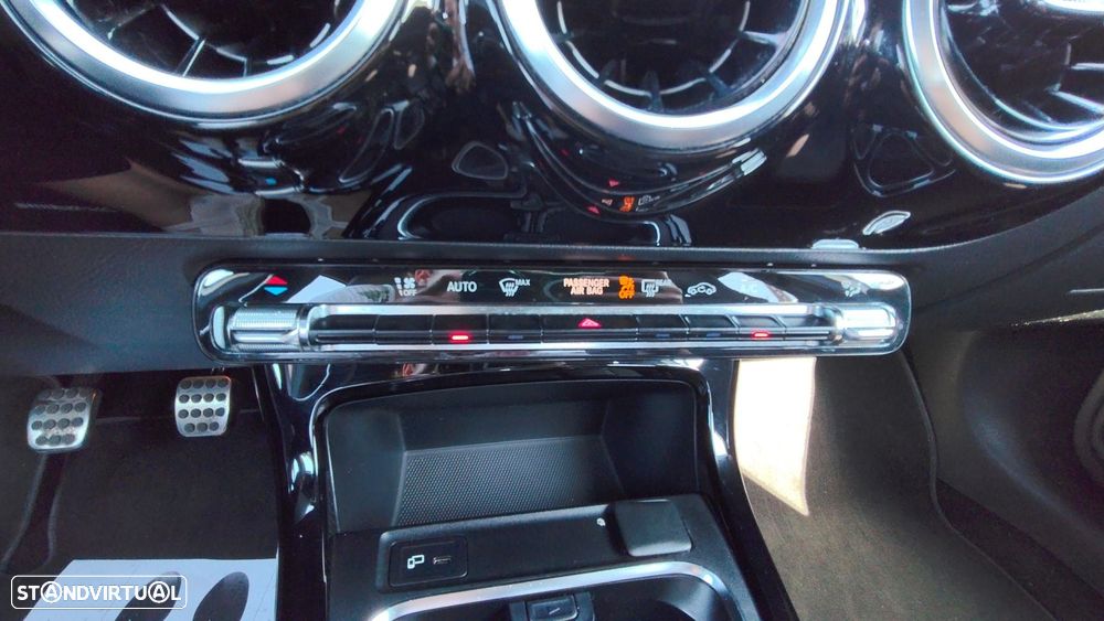 Mercedes-Benz A 180 d AMG Line - 16