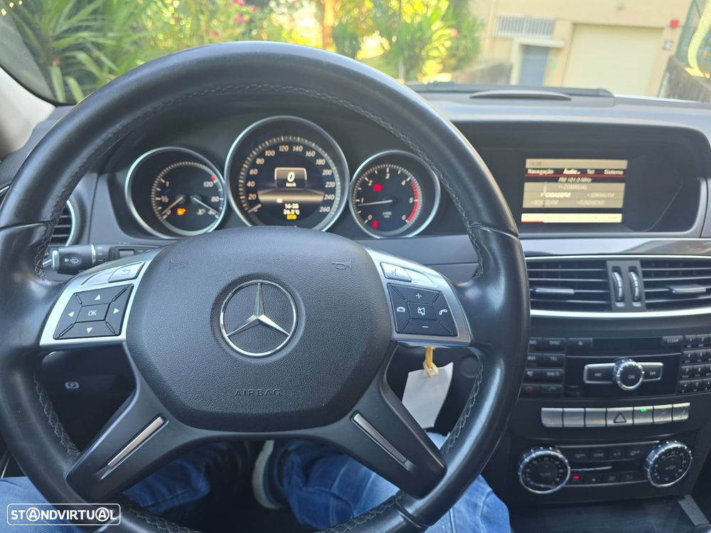 Mercedes-Benz C 200 - 10