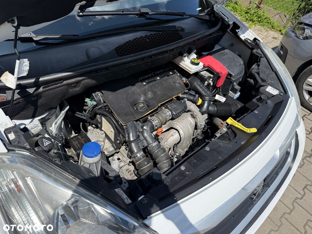 Peugeot Partner 1.6 BlueHDi Active 7os - 28