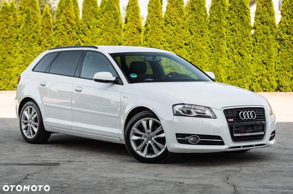 Audi A3 Sportback 1.4 TFSI S line Sportpaket - 2