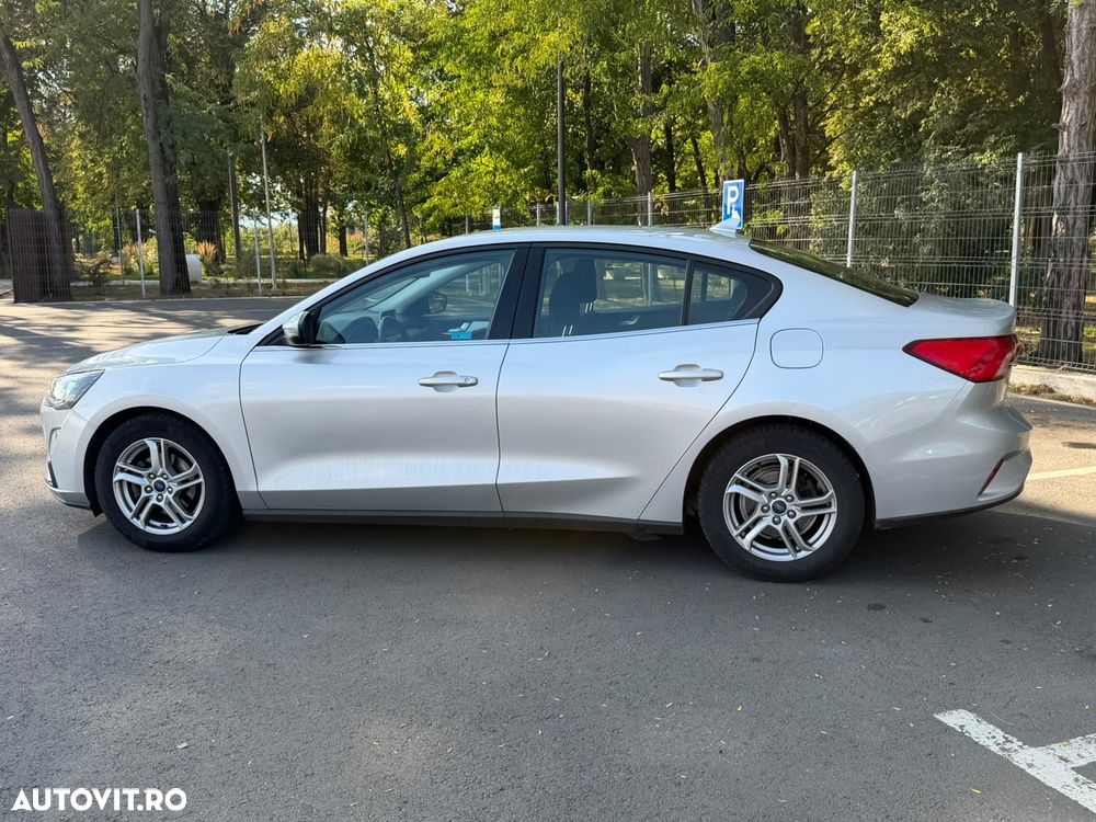FORD Focus 2021 — imagine 9