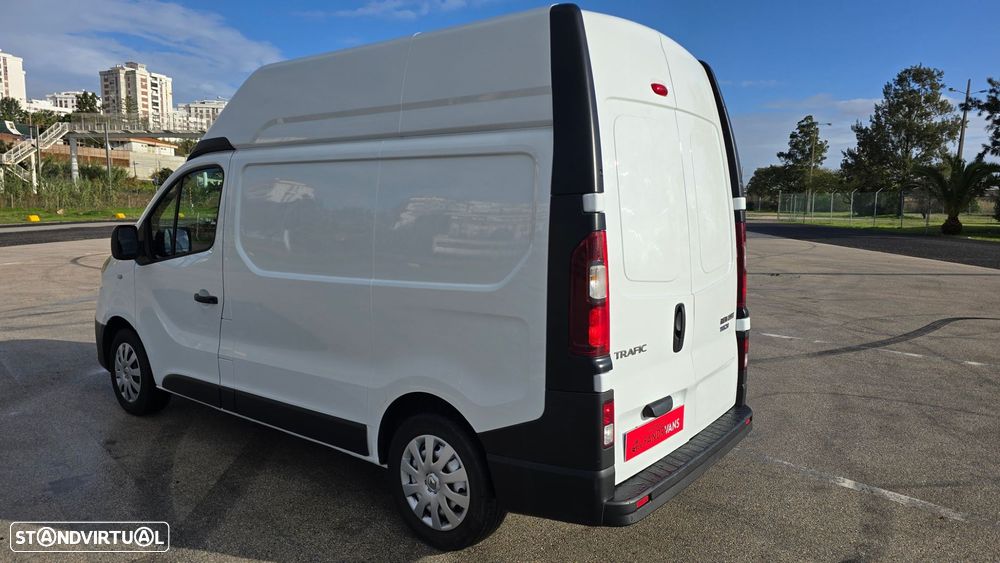 Renault Trafic 1.6 dCi L1H2 1.2T SS - 11