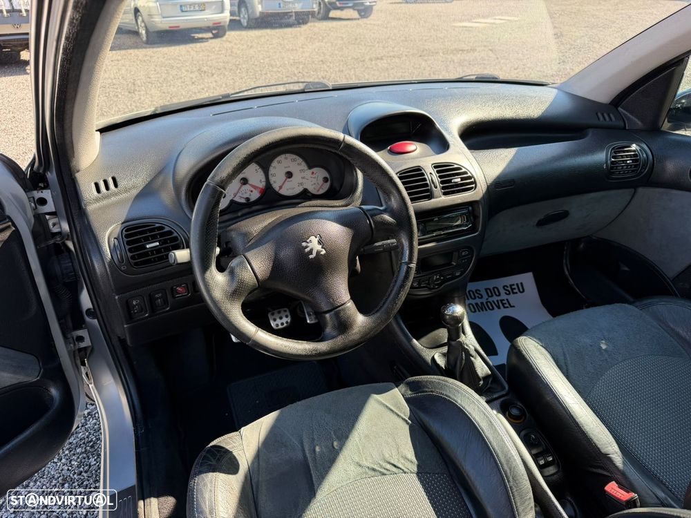 Peugeot 206 1.6 GTi - 30