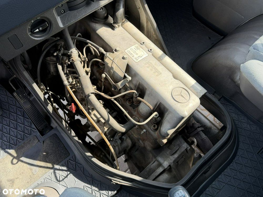 Mercedes-Benz MB 100 - 26