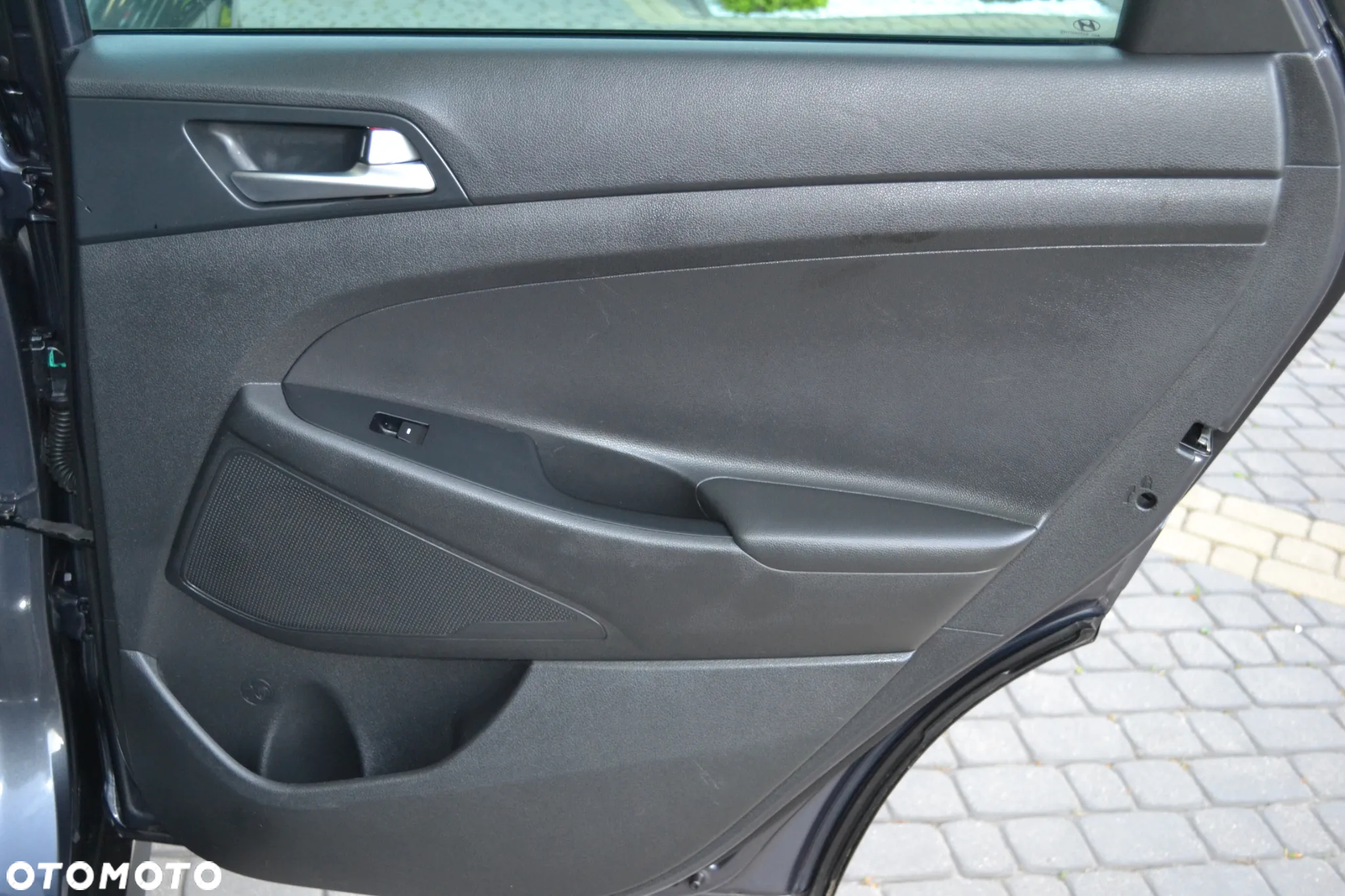 Hyundai Tucson 2.0 CRDI BlueDrive Comfort 2WD - 32