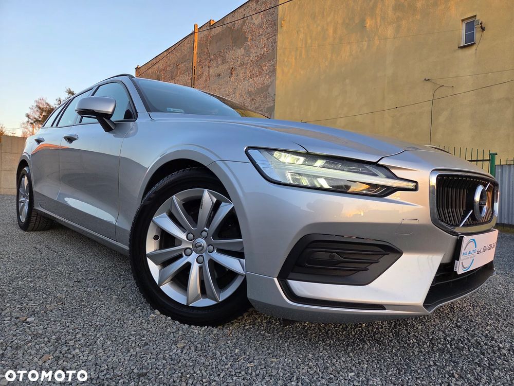Volvo V60 D3 Momentum Pro - 4