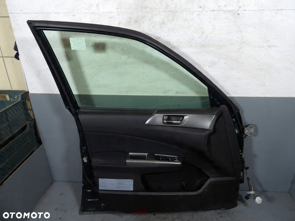 SUBARU FORESTER III DRZWI PRZÓD LEWE E6A - 8